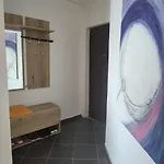 Square In Apartamento Escópia