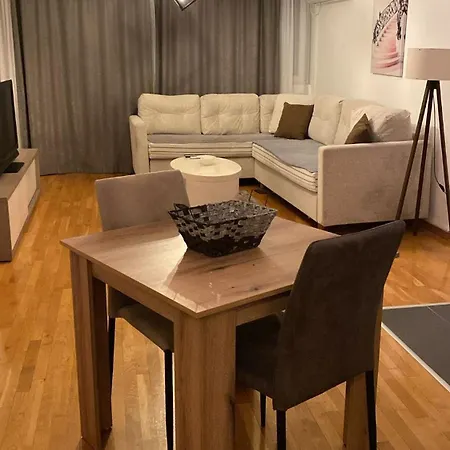 Square In Apartment Skopje